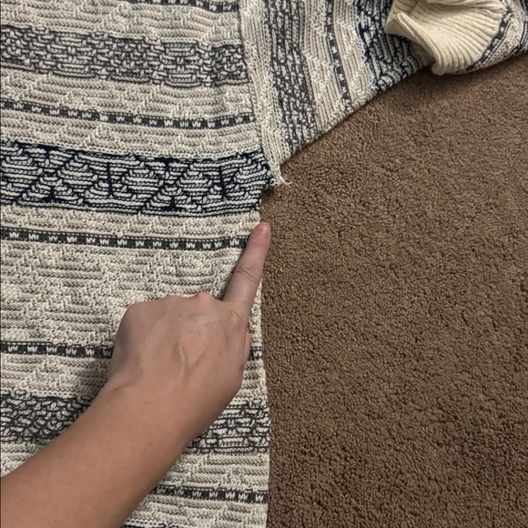 Jantzen Cream and Black Knit Sweater - Picture 4 of 5